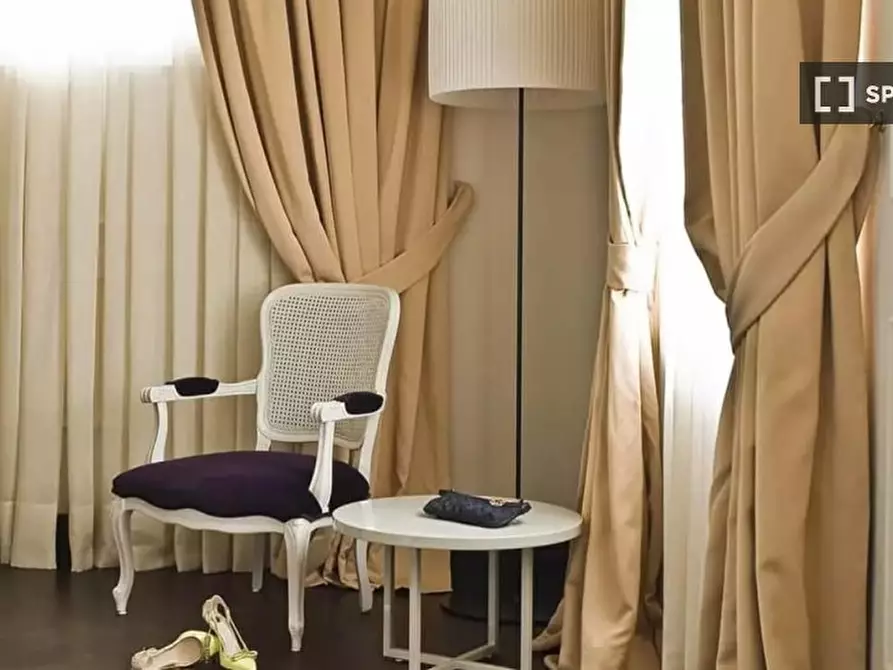 Immagine 4 di Camera condivisa in affitto  in Via dei Brunelleschi a Firenze