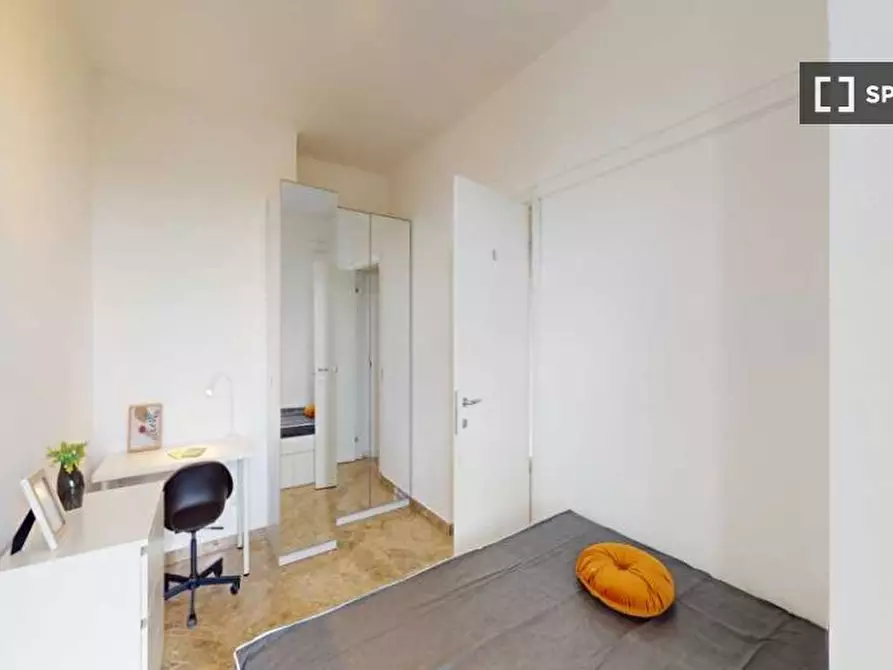 Immagine 1 di Camera condivisa in affitto  in Viale Molise a Milano