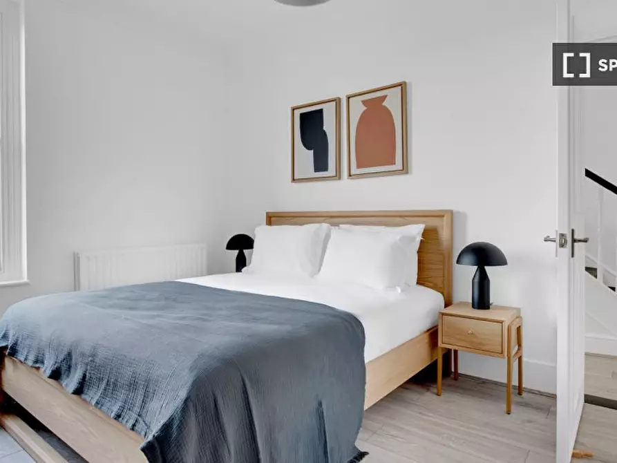 Immagine 13 di Appartamento in affitto  in Earls Ct Rd a Kensington