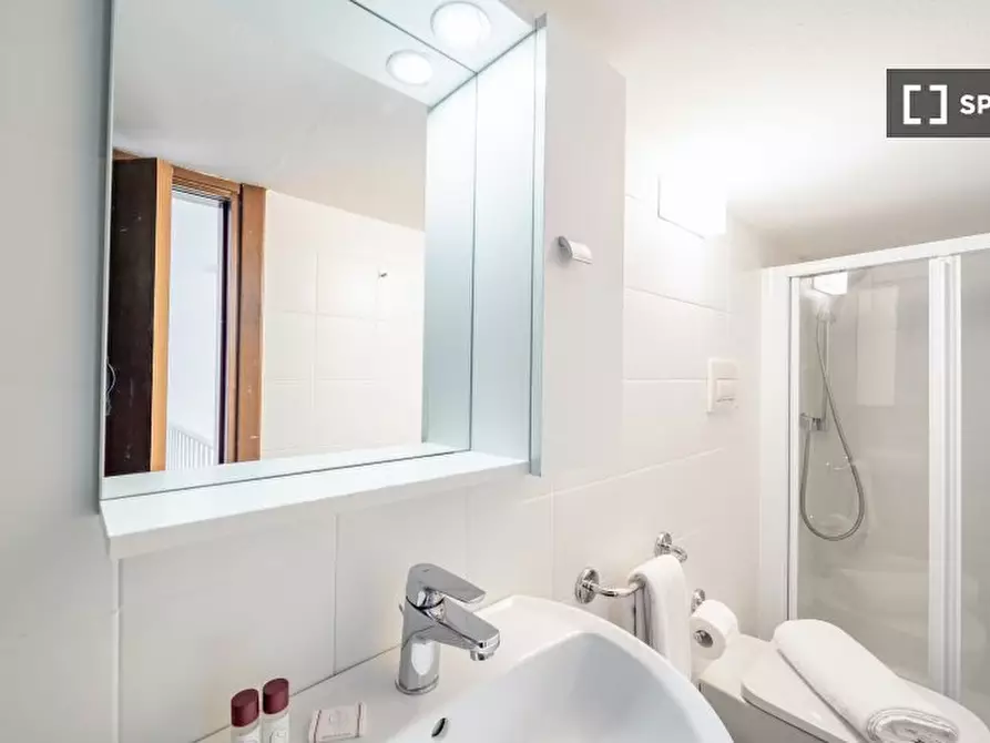 Immagine 11 di Ufficio in affitto  in Corso Magenta a Milano