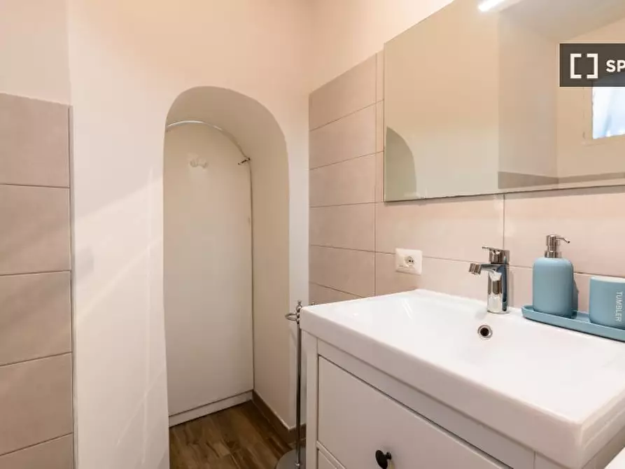 Immagine 13 di Appartamento in affitto  in Viale Giulio Cesare a Roma