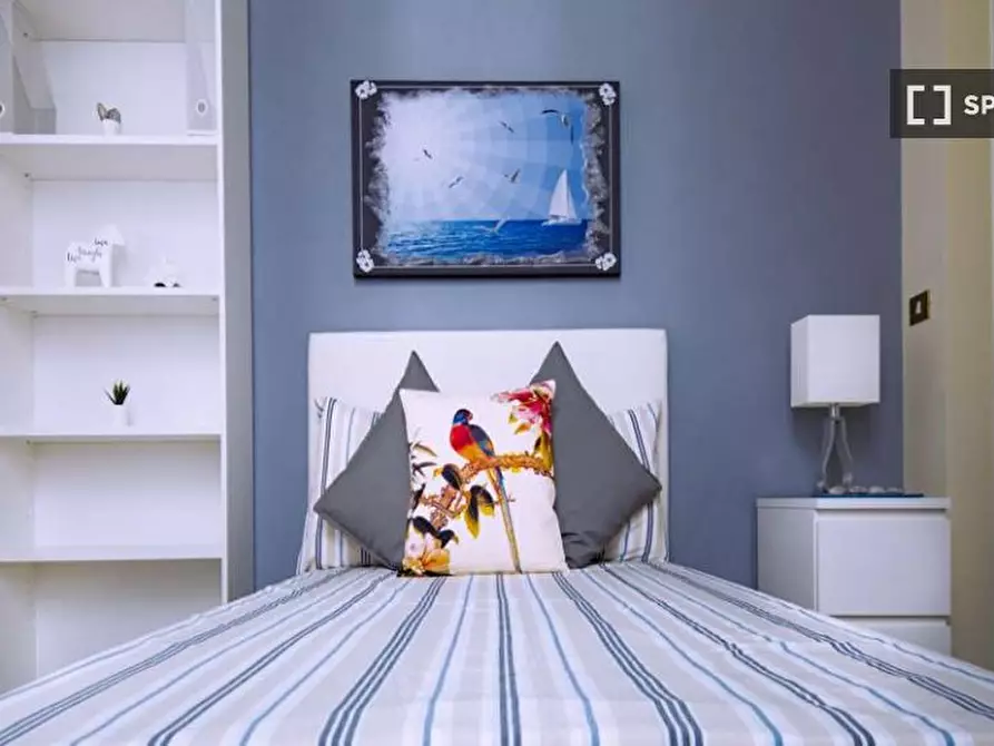 Immagine 1 di Camera condivisa in affitto  in Viale Nazario Sauro a Milano