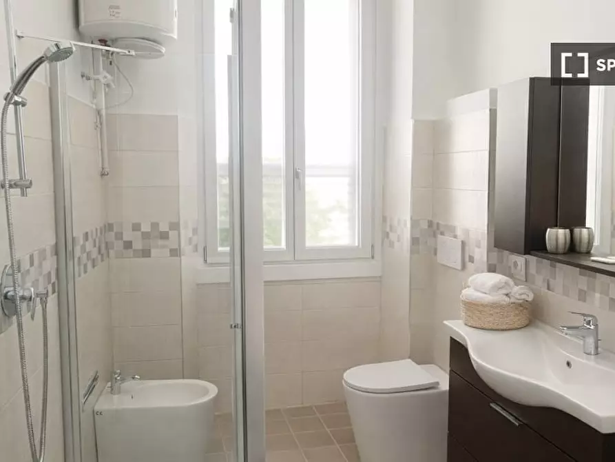 Immagine 10 di Camera condivisa in affitto  in Giulio e Corrado Venini a Milano