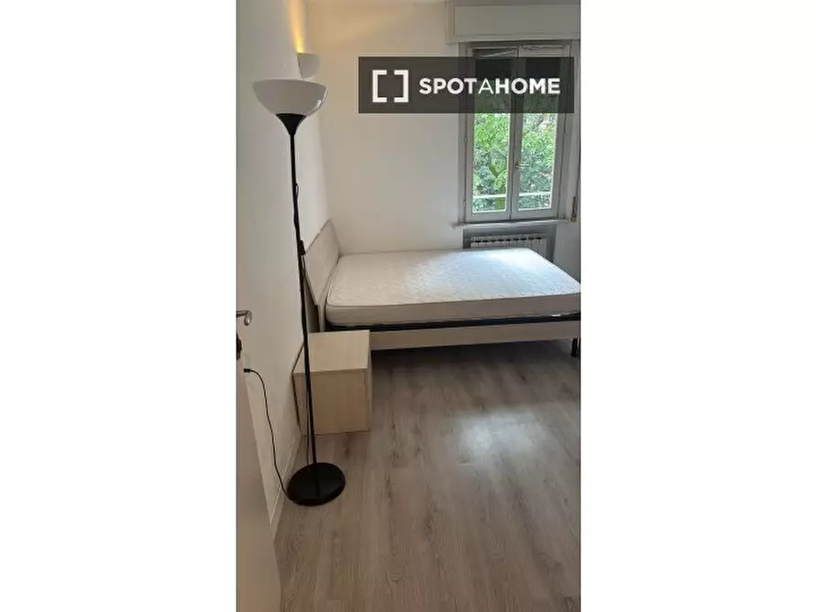 Immagine 4 di Camera condivisa in affitto  in Via Francesco Caracciolo, 20155 Milano MI, Italy a Milano