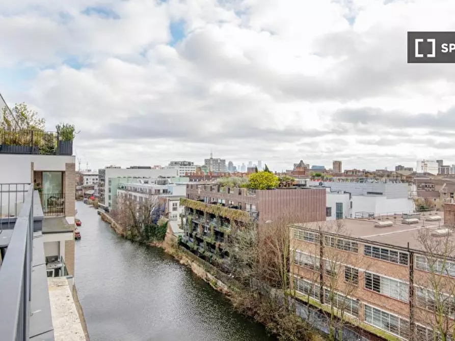 Immagine 7 di Appartamento in affitto  in De Beauvoir Cres a Islington