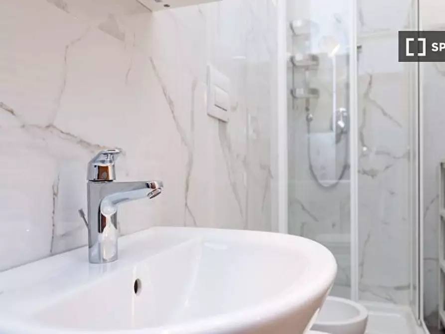 Immagine 18 di Camera condivisa in affitto  in Piazza Cartagine a Milano