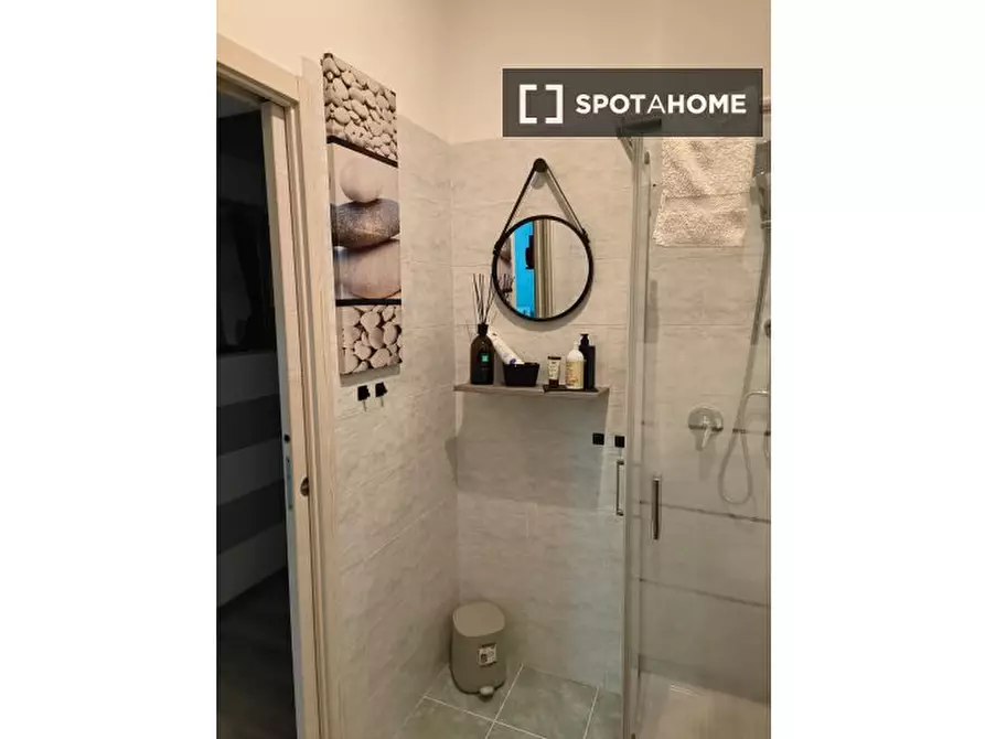 Immagine 13 di Appartamento in affitto  in Via Tuscolana a Roma