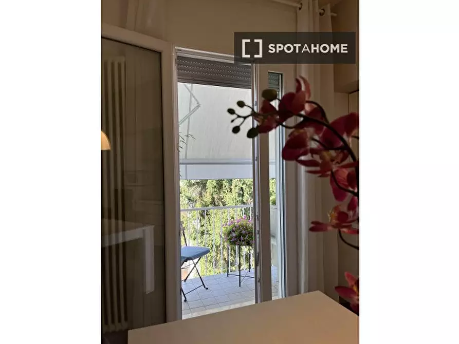 Immagine 10 di Camera condivisa in affitto  in Via Avellino a Padova