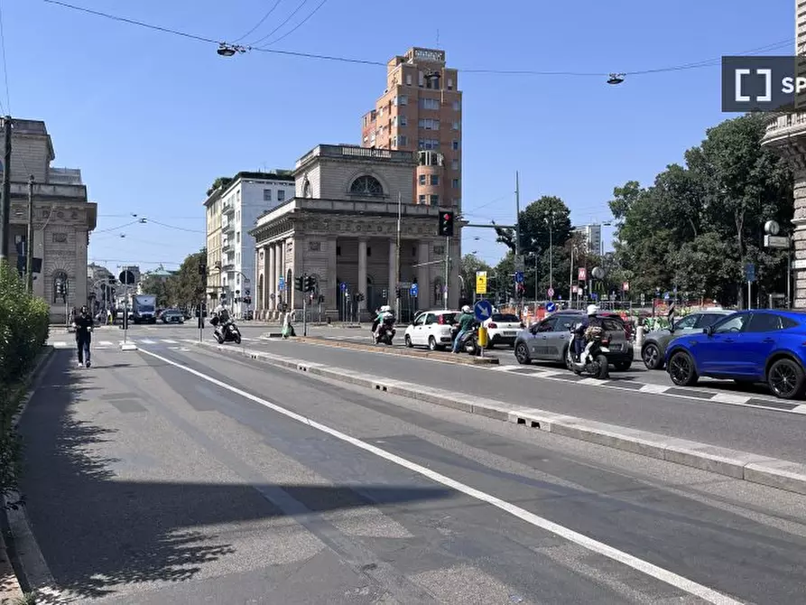 Immagine 5 di Appartamento in affitto  in Viale Regina Giovanna a Milano