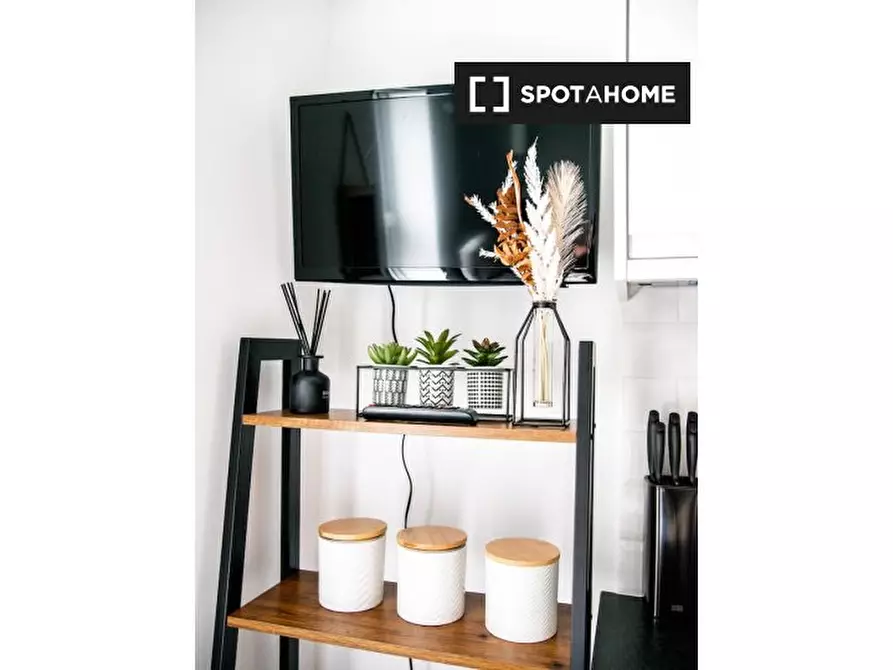 Immagine 14 di Ufficio in affitto  in Flat 32-34 Swinton StLondon WC1X 9NX a Camden Town