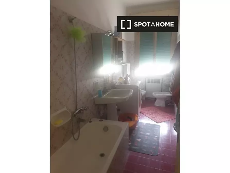 Immagine 6 di Camera condivisa in affitto  in Via Luca della Robbia a Bologna