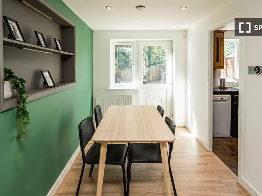 Immagine 4 di Appartamento in affitto  in Redford Cl a Hounslow