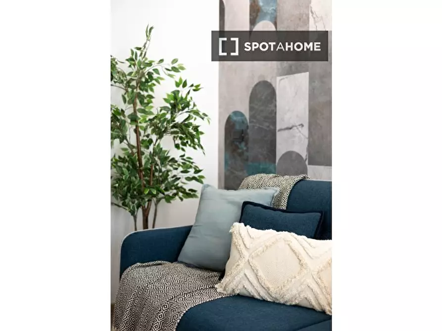 Immagine 15 di Appartamento in affitto  in Via Saluzzo a Roma