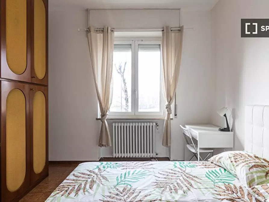 Immagine 5 di Camera condivisa in affitto  in Viale Ungheria a Milano