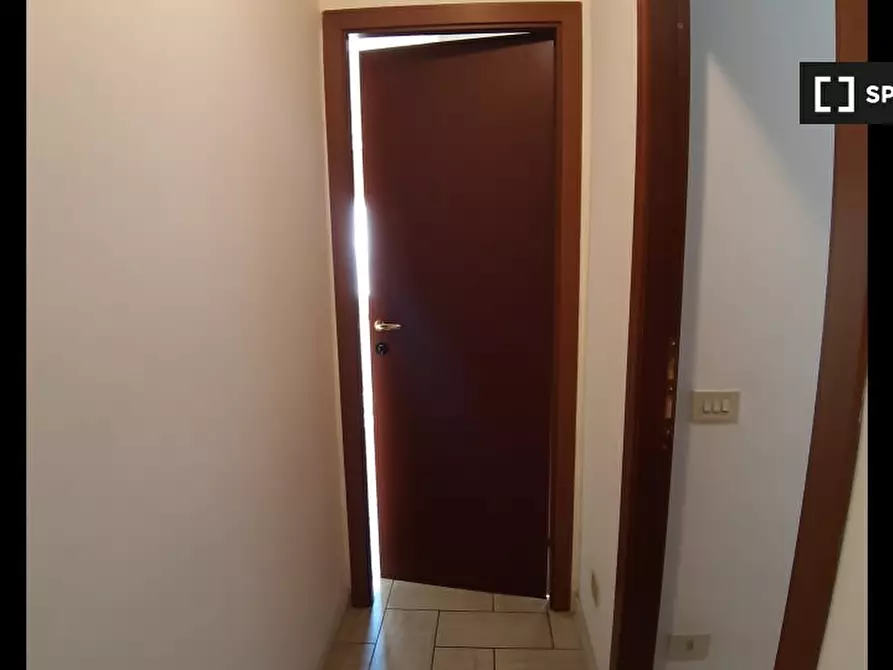 Immagine 7 di Camera condivisa in affitto  in Via Ugolino Cavalcabò a Roma