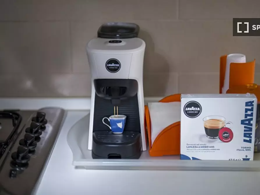 Immagine 7 di Appartamento in affitto  in Via Salvatore Pincherle a Roma