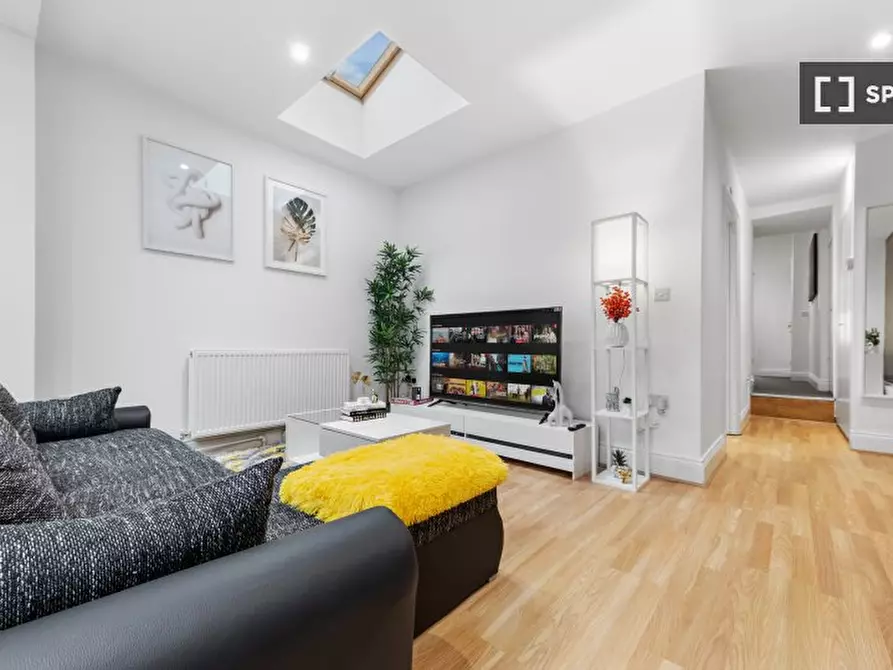 Immagine 3 di Appartamento in affitto  in Furley Rd a Camberwell