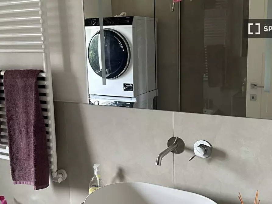 Immagine 10 di Camera condivisa in affitto  in Via Volontari del Sangue a Melzo