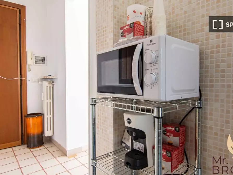 Immagine 19 di Ufficio in affitto  in Via Salvatore Pincherle a Roma