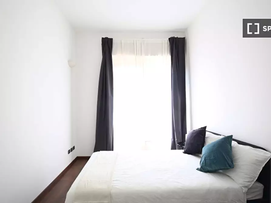 Immagine 3 di Camera condivisa in affitto  in Viale Vittorio Veneto a Milano