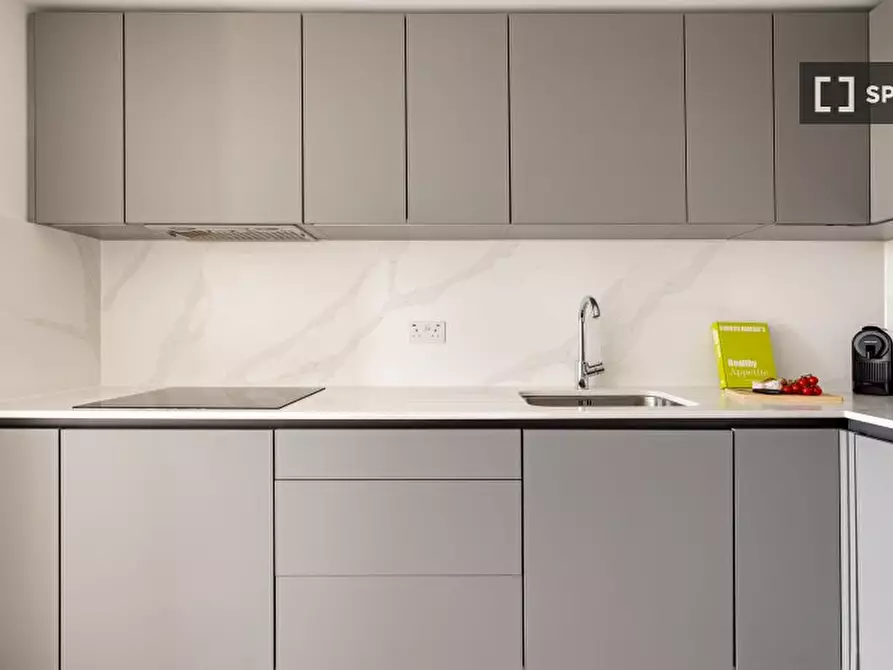 Immagine 3 di Appartamento in affitto  in Harlequin Ave a Hounslow