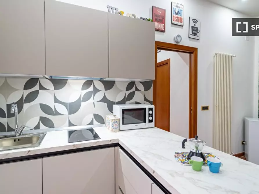 Immagine 12 di Appartamento in affitto  in Via Cesare Rosaroll a Napoli