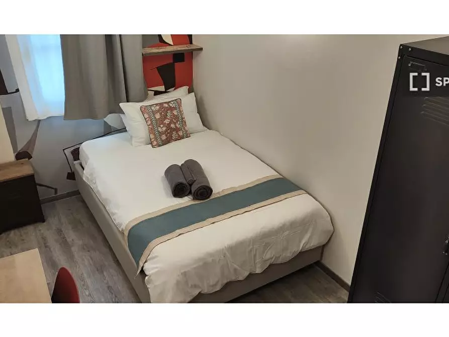 Immagine 6 di Residence in affitto  in Via S. Rocchino a Brescia