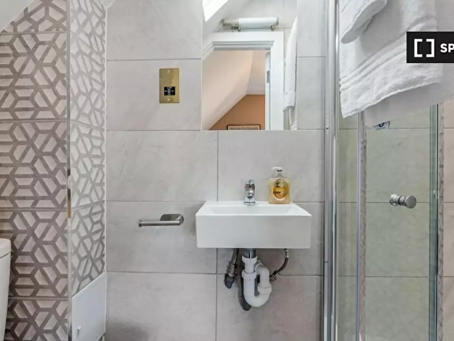 Immagine 8 di Ufficio in affitto  in High Rd a Tottenham