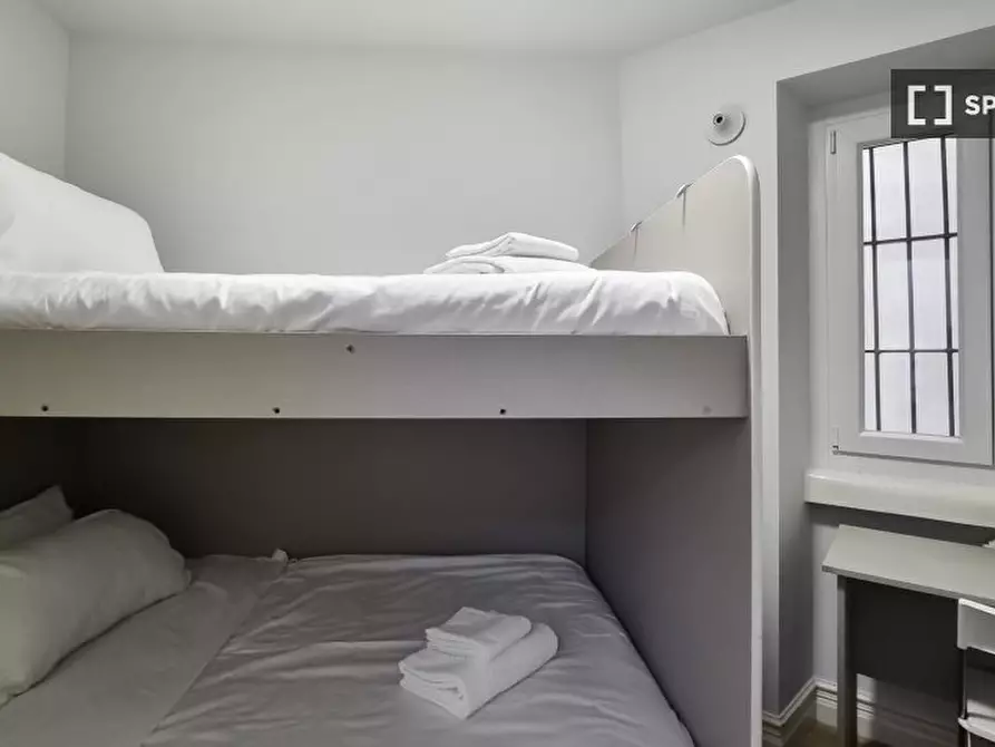 Immagine 6 di Appartamento in affitto  in Via Meravigli a Milano