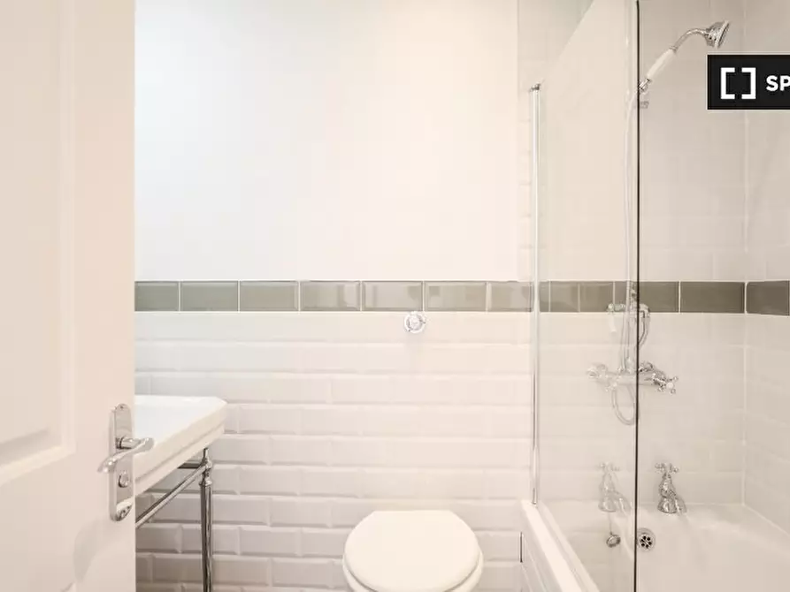 Immagine 11 di Appartamento in affitto  in Nevern Rd a Kensington