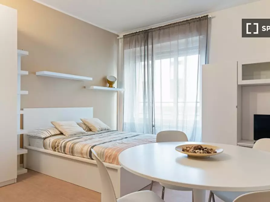 Immagine 4 di Ufficio in affitto  in Via Luciano Manara a Milano