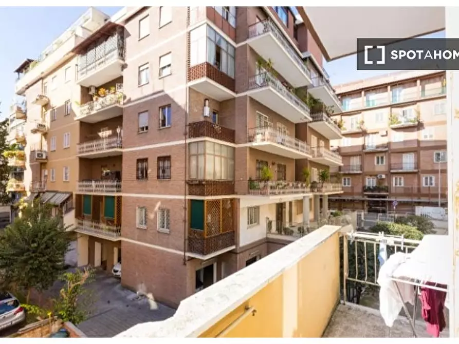 Immagine 6 di Camera condivisa in affitto  in Via Giulio Aristide Sartorio, 00147 Roma RM, Italy a Roma