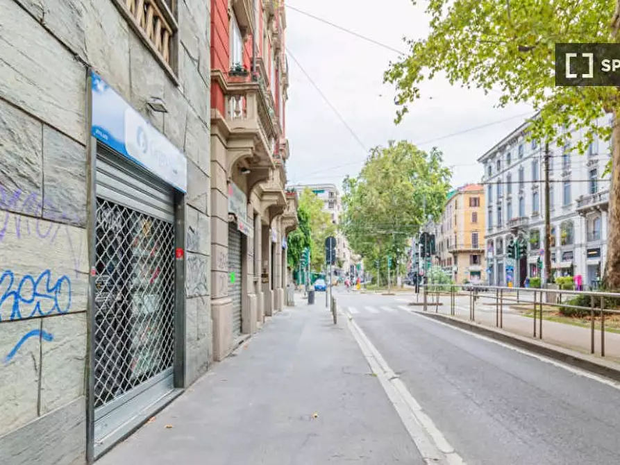 Immagine 5 di Camera condivisa in affitto  in Viale Montenero a Milano
