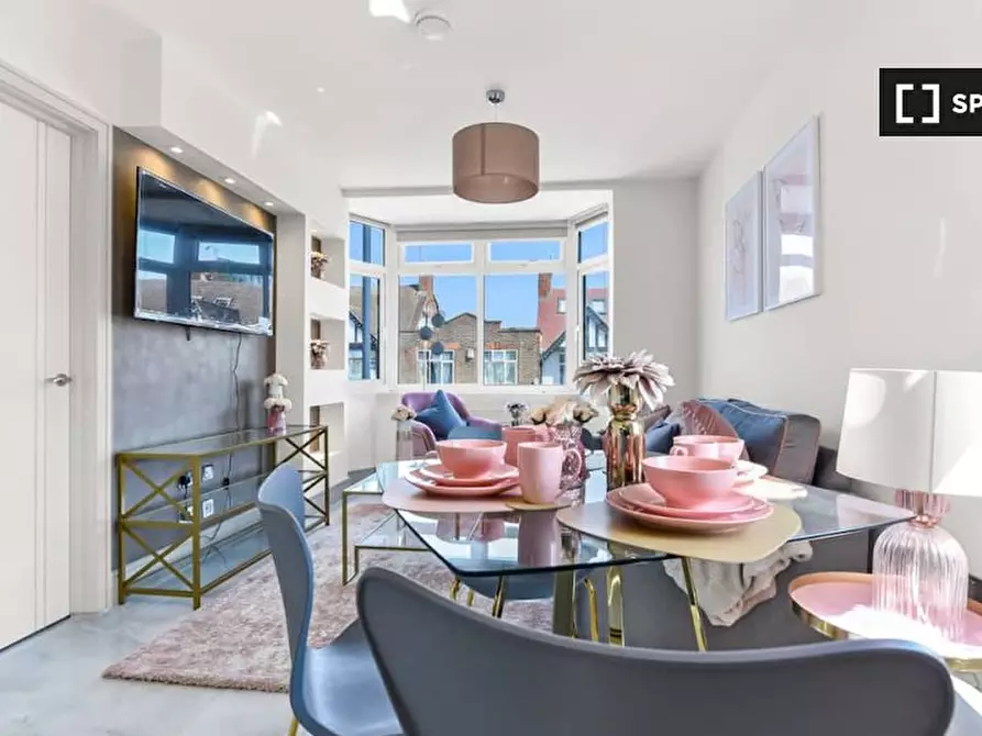 Immagine 16 di Appartamento in affitto  in Flat Goldman House - 122 Wembley Park drive HA9 8HP a Brent