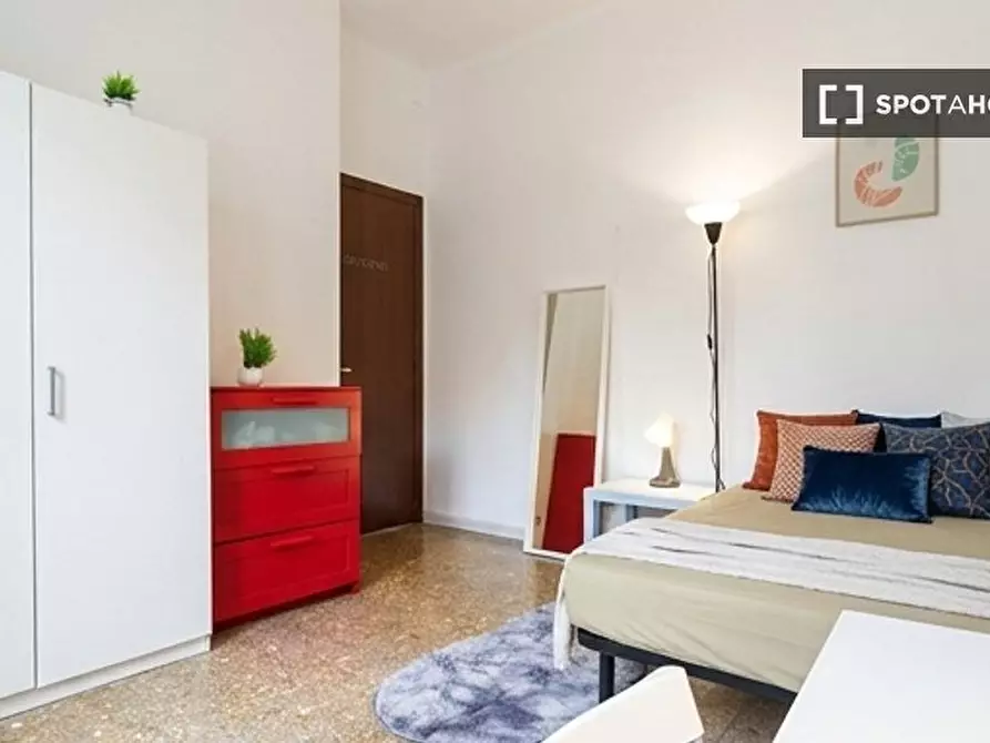 Immagine 2 di Camera condivisa in affitto  in Via Giulio Aristide Sartorio, 00147 Roma RM, Italy a Roma