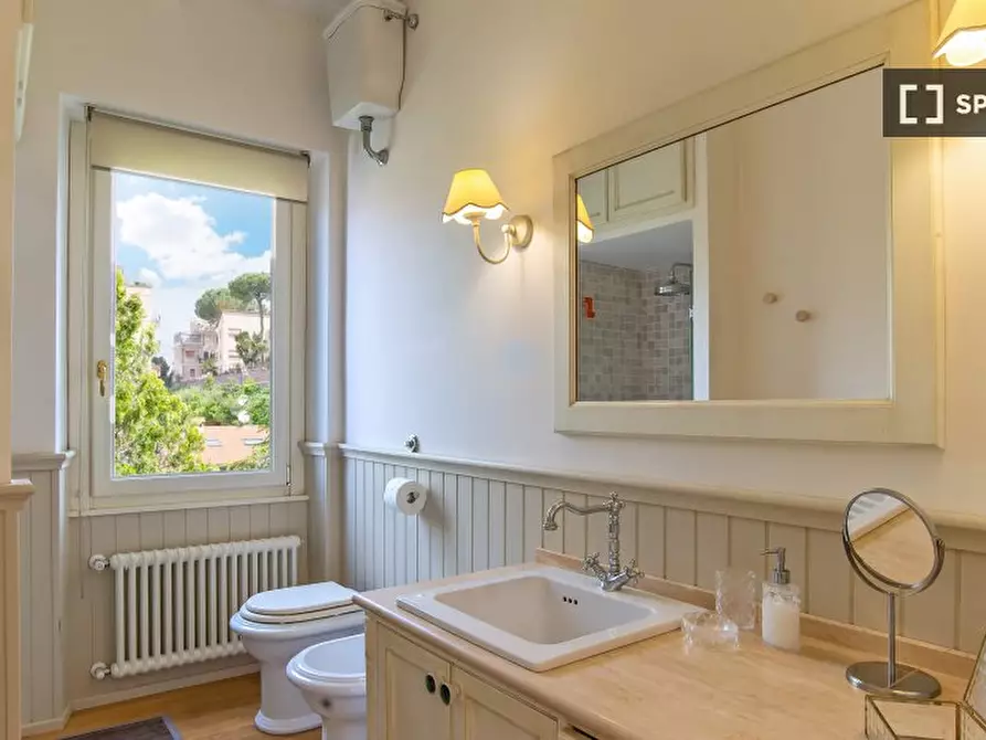 Immagine 13 di Appartamento in affitto  in Vicolo del Vicario a Roma