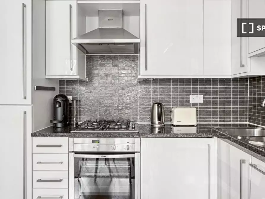 Immagine 5 di Appartamento in affitto  in A Villiers St a 