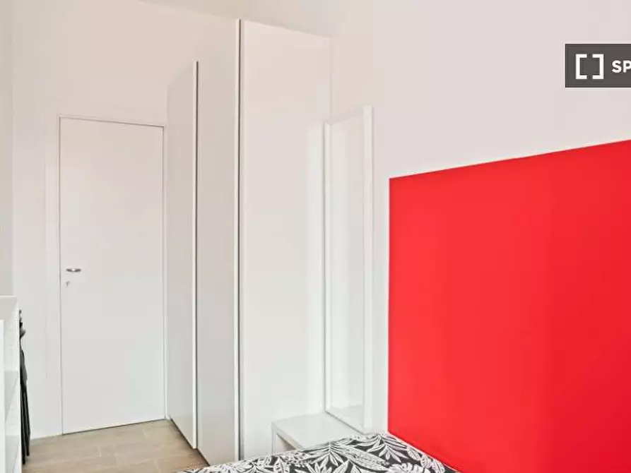 Immagine 15 di Camera condivisa in affitto  in Viale Legioni Romane a Milano