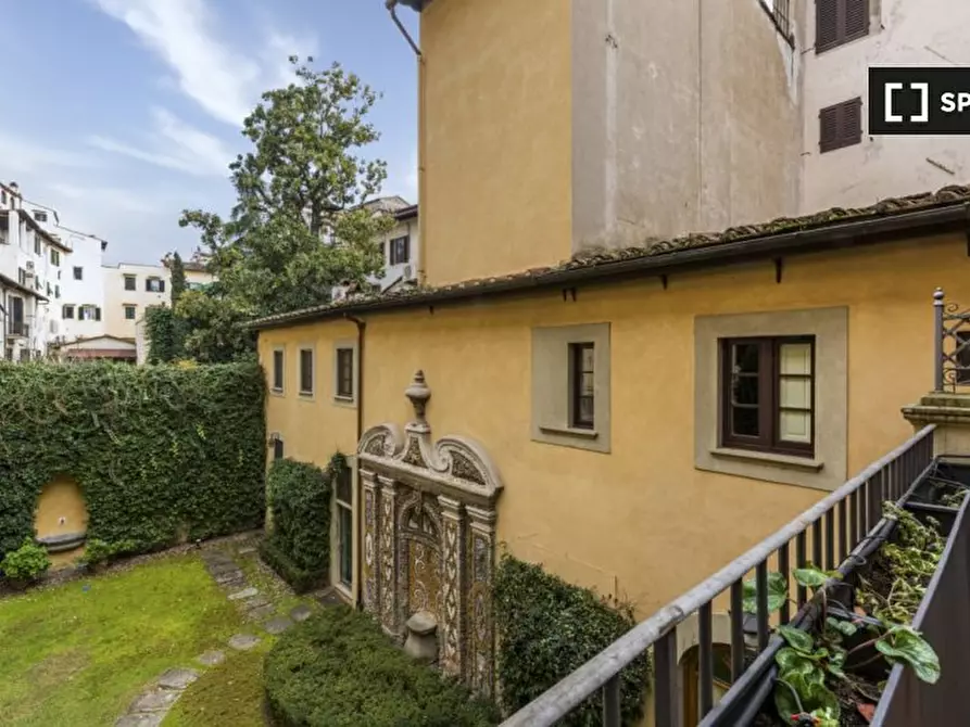 Immagine 13 di Appartamento in affitto  in Via dell' Oriuolo a Firenze