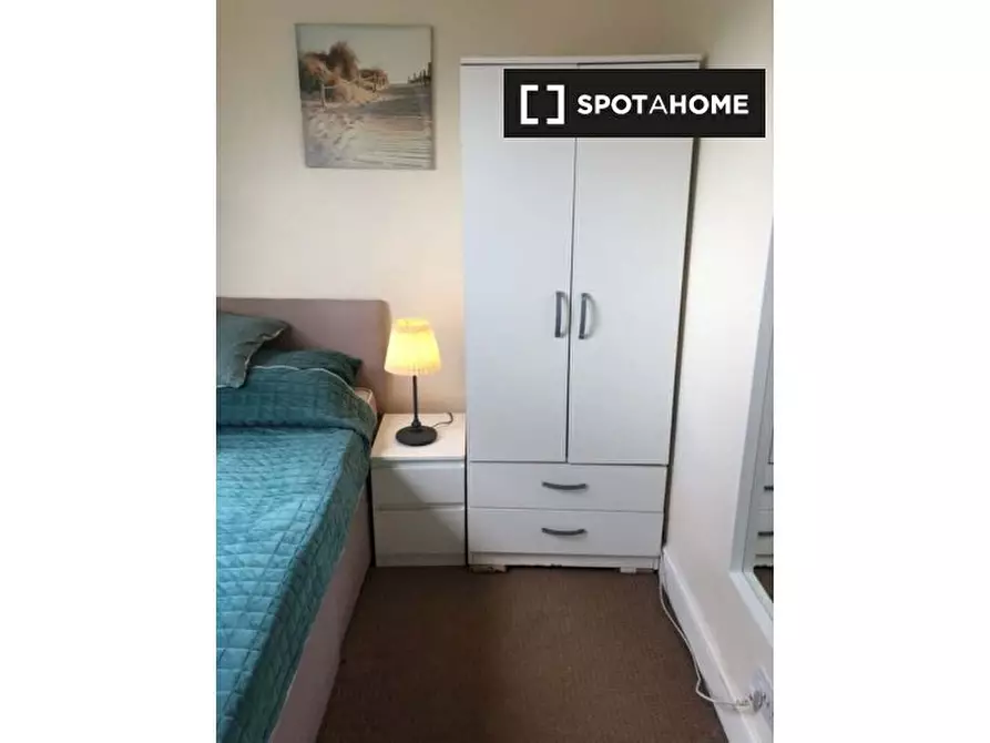 Immagine 2 di Camera condivisa in affitto  in Glenrosa Street a Hammersmith