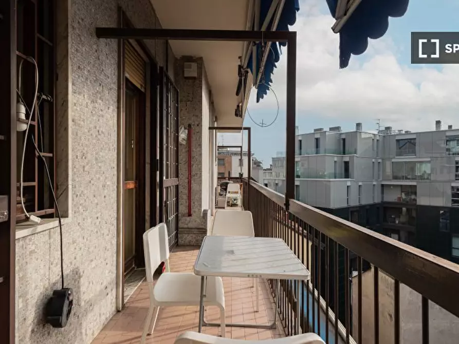 Immagine 19 di Camera condivisa in affitto  in Viale Gran Sasso a Milano