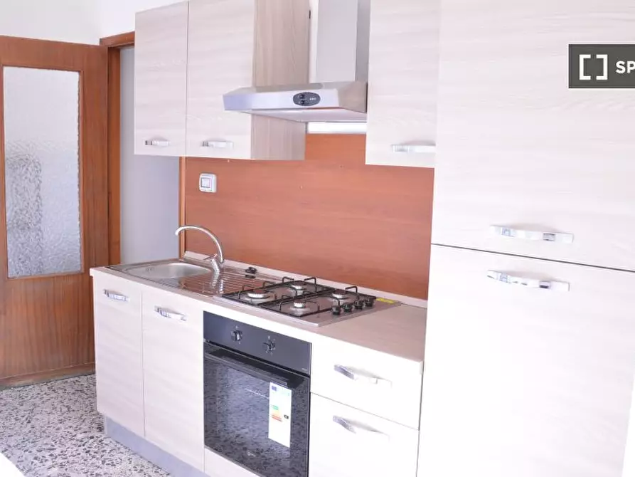 Immagine 5 di Camera condivisa in affitto  in Via is mirrionis a Cagliari