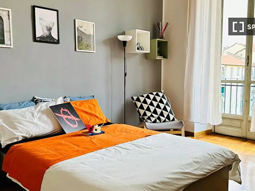 Immagine 2 di Camera condivisa in affitto  in Via Stefano Clemente n. a Torino