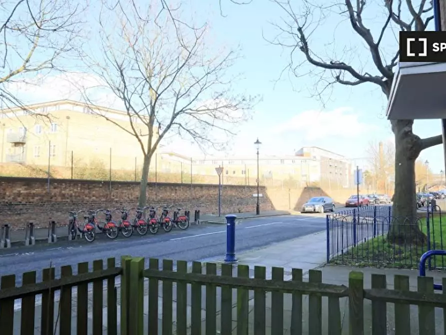 Immagine 10 di Camera condivisa in affitto  in Sheffield Square a Poplar