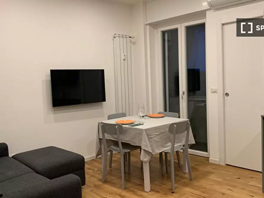 Immagine 2 di Ufficio in affitto  in Viale Cassala a Milano