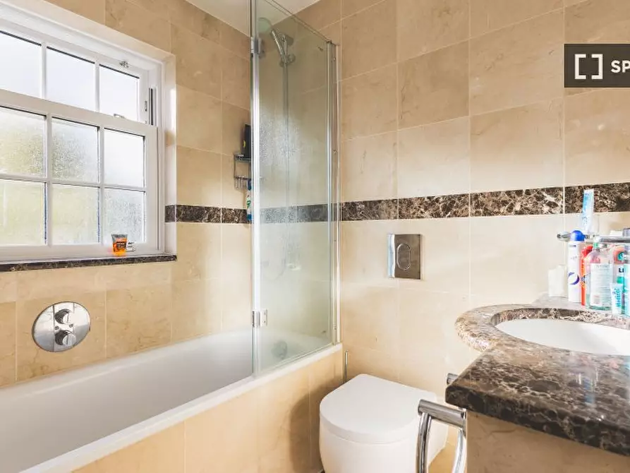 Immagine 5 di Appartamento in affitto  in Langham Pl a Hounslow