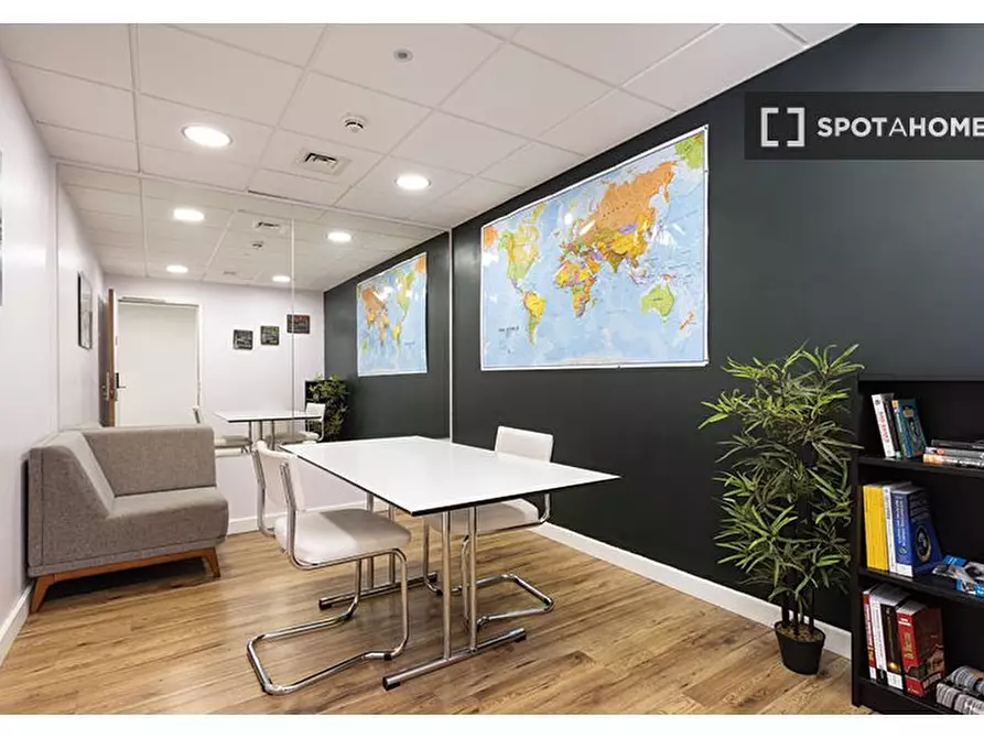 Immagine 9 di Residence in affitto  in Leman St a Poplar