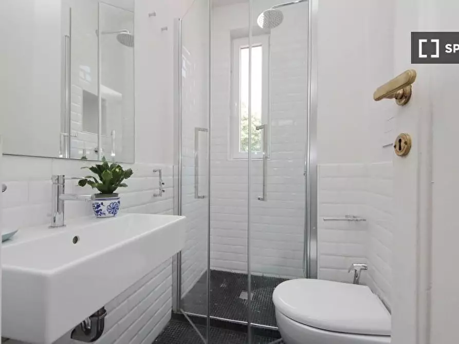 Immagine 19 di Appartamento in affitto  in Via Orti d'Alibert a Roma