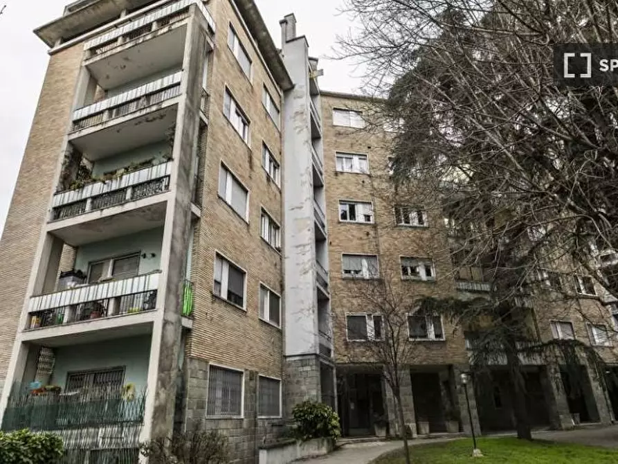 Immagine 10 di Camera condivisa in affitto  in Via Moncalvo a Milano