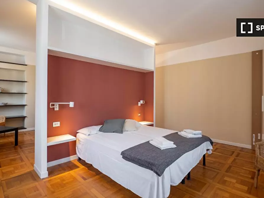 Immagine 12 di Appartamento in affitto  in Via Meravigli a Milano